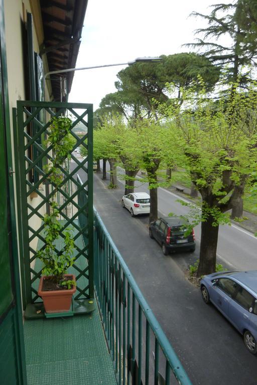 Albergo I Villini Понтассьеве Экстерьер фото